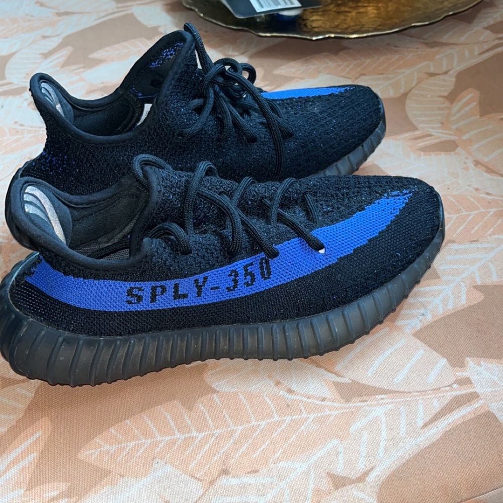 Adidas Yeezy 350 V2 Dazzling Blue